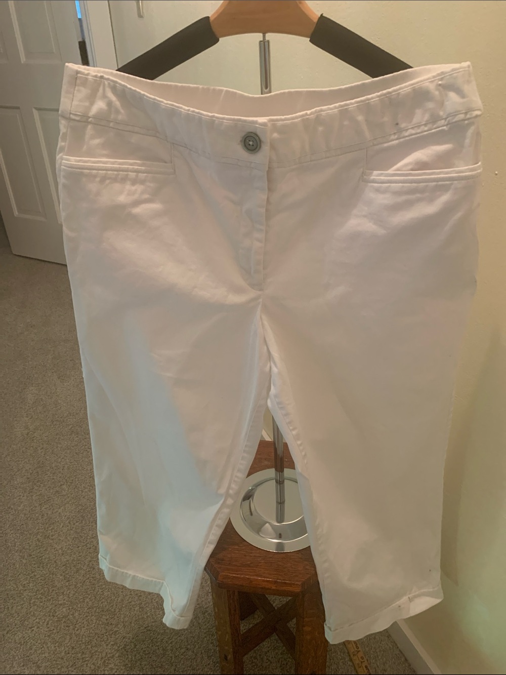 Sag Harbor White crop pants